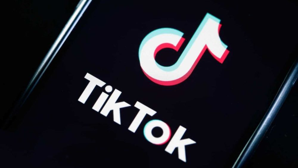 TikToker Fined for Making Videos on Motorway While Driving