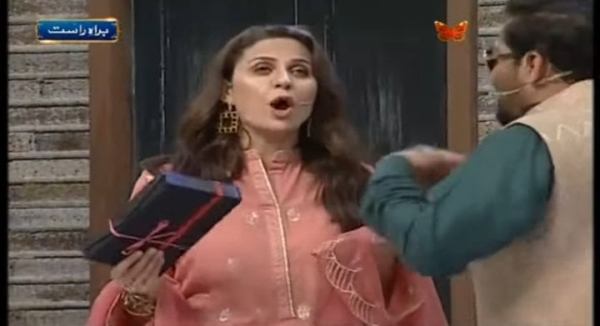 Nausheen Shah Got Angry On Aamir Liaquat During Live Show