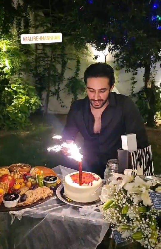 Ali Rehman Khan Celebrated Birthday With Close Friends