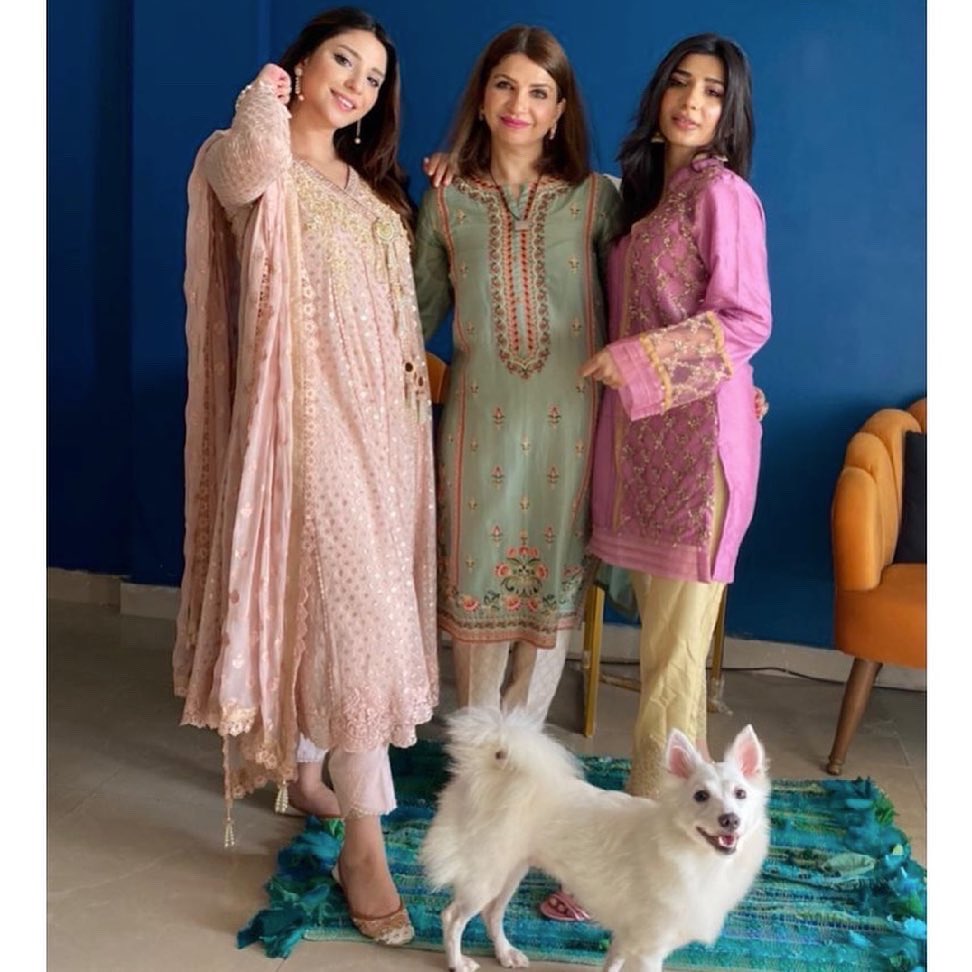 Beautiful Pictures Of Pakistani Celebrities Celebrating Eid-ul-Fitr 2021 - Day 2