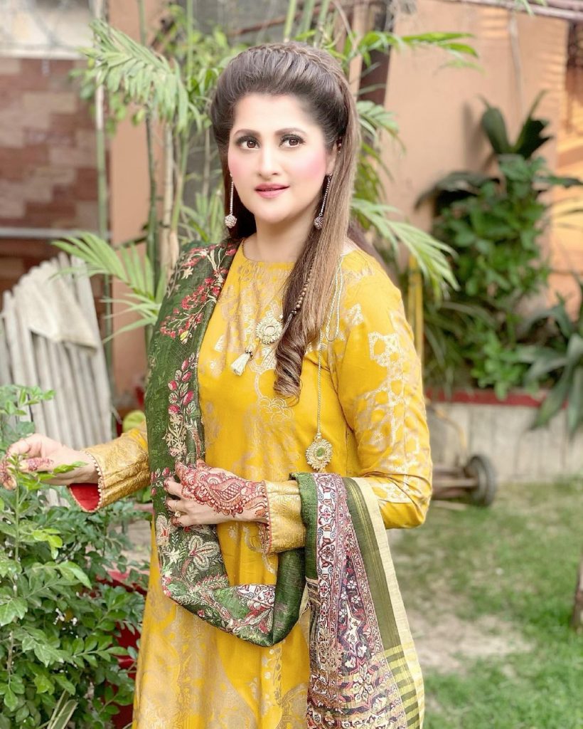 Beautiful Pictures Of Pakistani Celebrities Celebrating Eid-ul-Fitr 2021 - Day 2