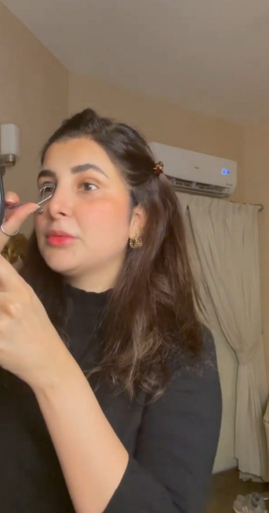 Areeba Habib's Goto Makeup Look - Tutorial