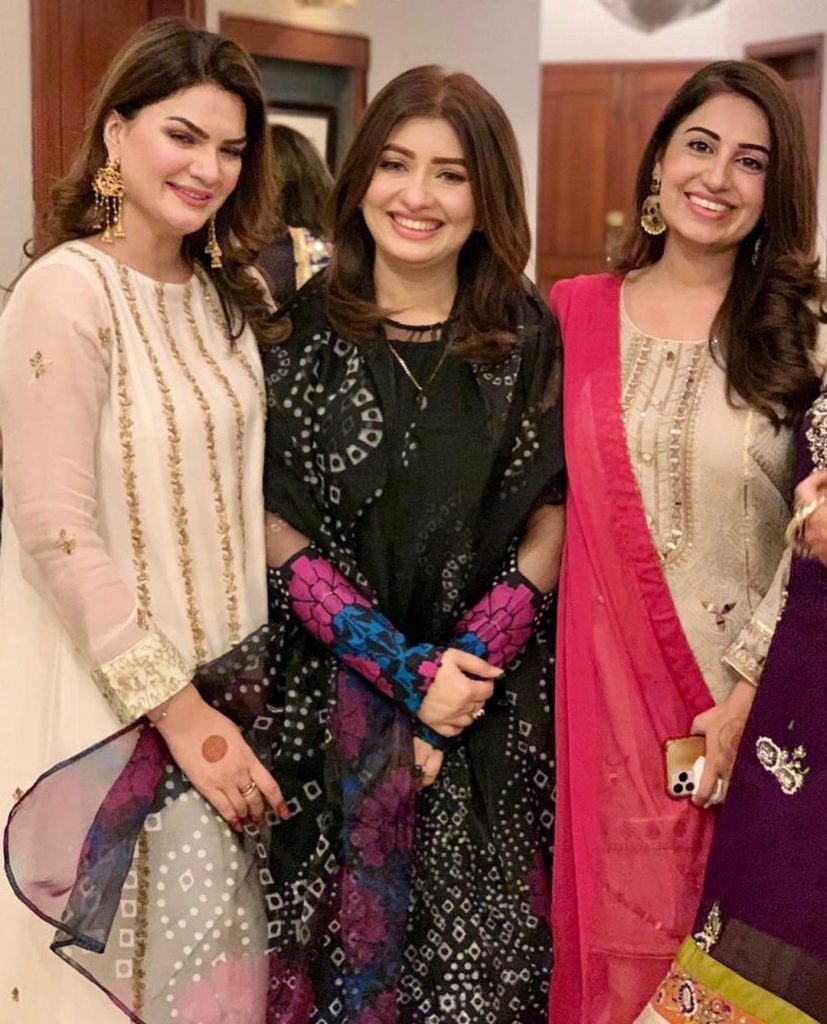 Farah Iqrar Beautiful Pictures From Her Friend's Dholak