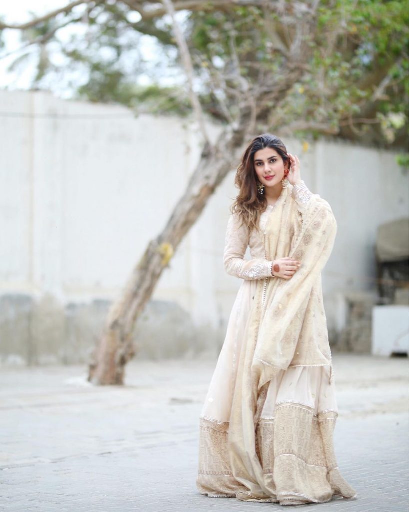 Kubra Khan Shared Adorable Pictures From Eid-ul-Fitr 2021