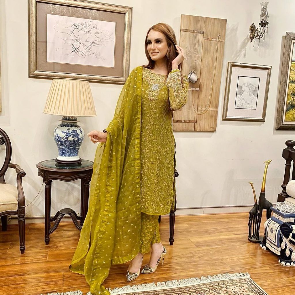 Alluring Pictures Of Celebrities From Eid-ul-Fitar Day 2