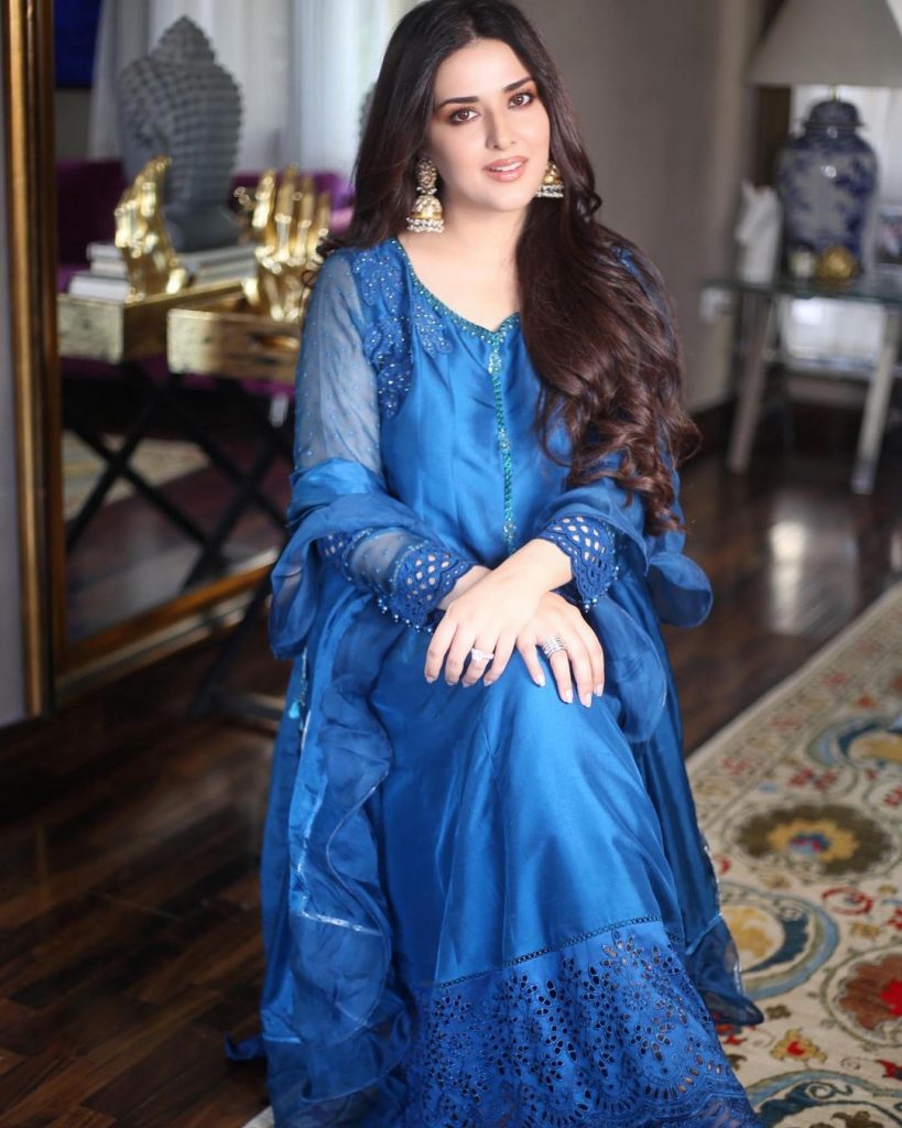 Natasha Khalid's Beautiful Pictures With Her Family Celebrating Eid