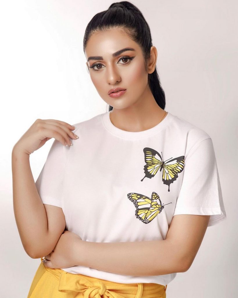 Sarah Khan Looks Super Chic In Shoot For Feathers Clothing