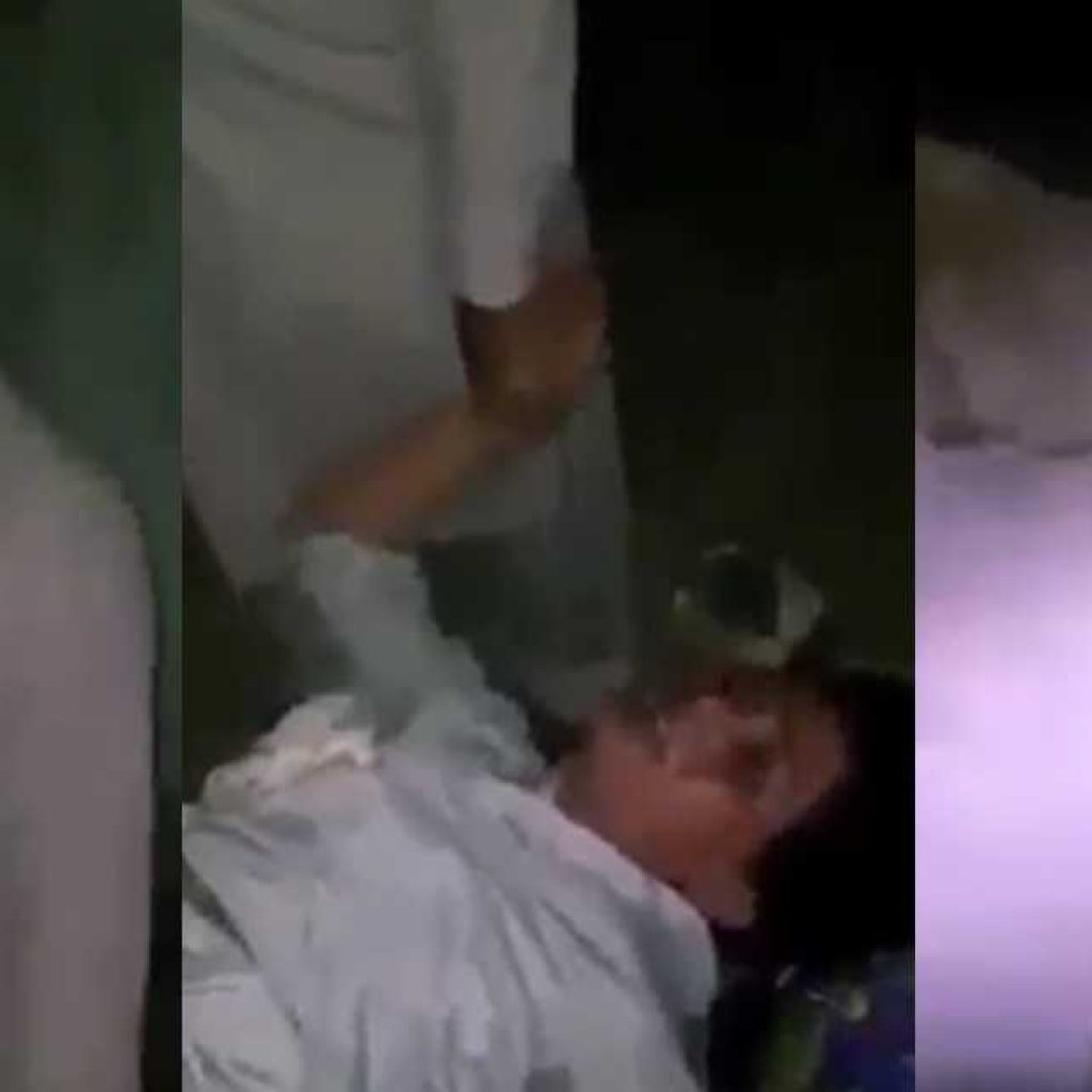 two-men-tie-a-woman-&-torture-her-–-one-of-them-makes-her-video-&-then-poses-for-camera