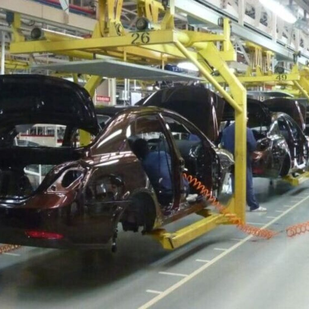 auto-industry-urges-govt-to-revise-ev-policy-to-enable-exports