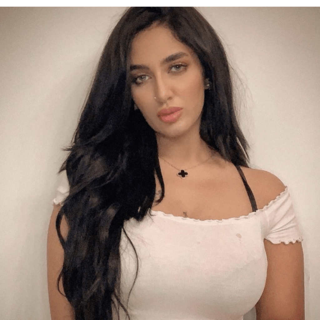 mathira-stands-up-to-people-for-body-shaming-her