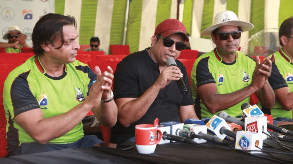 Is Shoaib Akhtar Buying Lahore Qalandars?