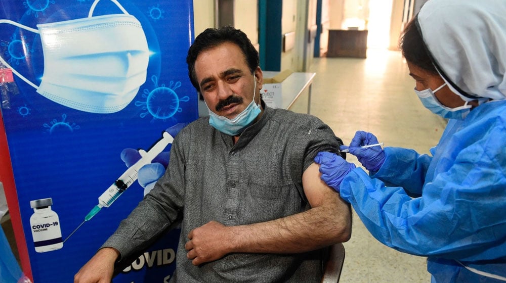 Quetta Bans Entry of Unvaccinated People in Public Places