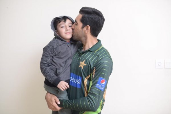Cricketer Umar Gul Adorable Pictures With His Kids