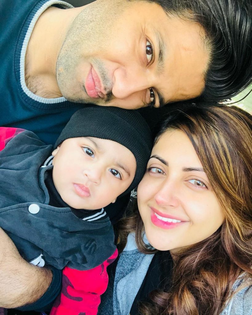 Beautiful Family Pictures Of Moomal Khalid And Usman Patel