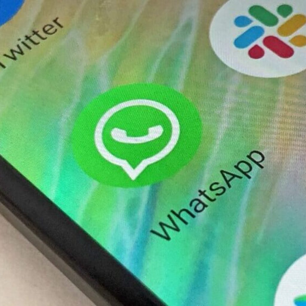 whatsapp-is-testing-“view-once”-messages-like-snapchat