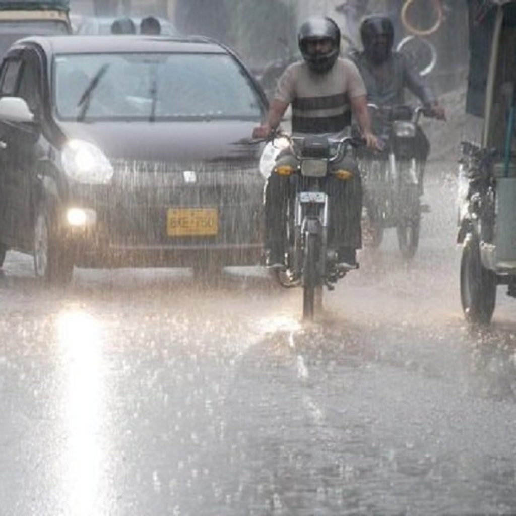 pmd-forecasts-rain-spells-in-central-&-upper-parts-of-pakistan