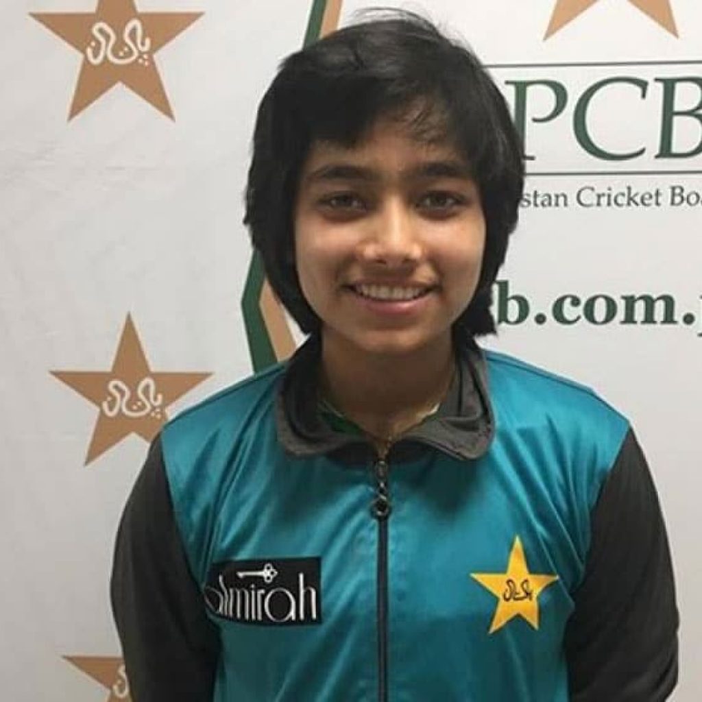 pakistan’s-fatima-sana-wins-icc-emerging-player-of-the-year-award