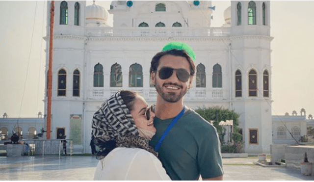 Minal Khan & Ahsan Mohsin share romantic pic from Kartarpur