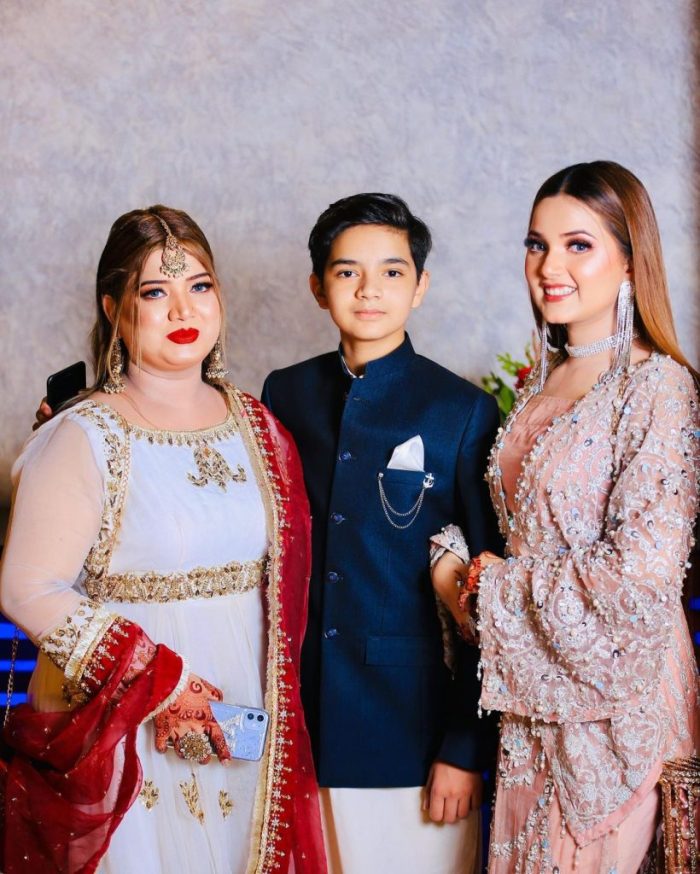 Tiktoker Rabeeca Khan’s Latest Beautiful Family Pictures