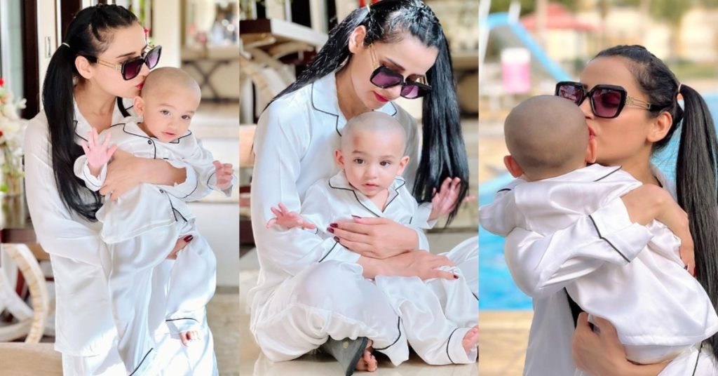 saniya-shamshad-adorable-twinning-pictures-with-son