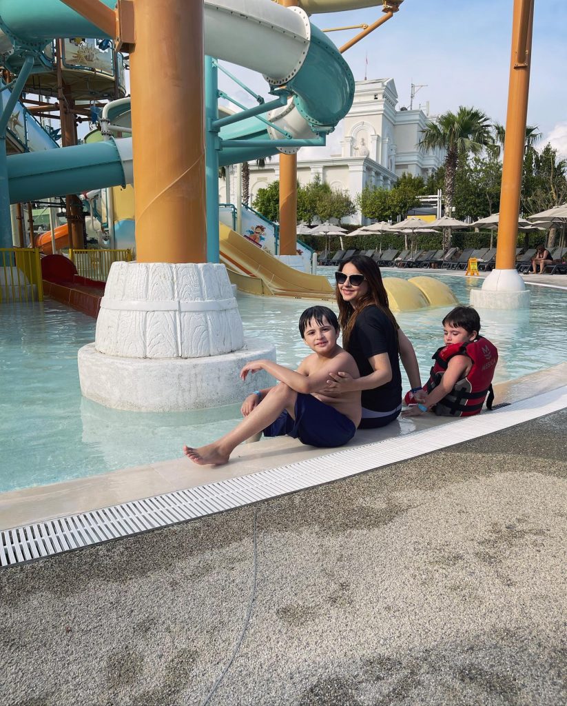 Fatima Effendi Uploads Marvelous Photos from Theme Park in Belek - Turkey!