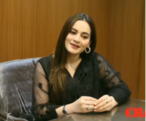 Aiman Khan's Visit To Chase Departmental Store Karachi