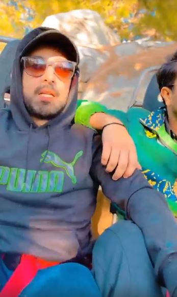 Fahad Mustafa's Family Trip To Disneyland