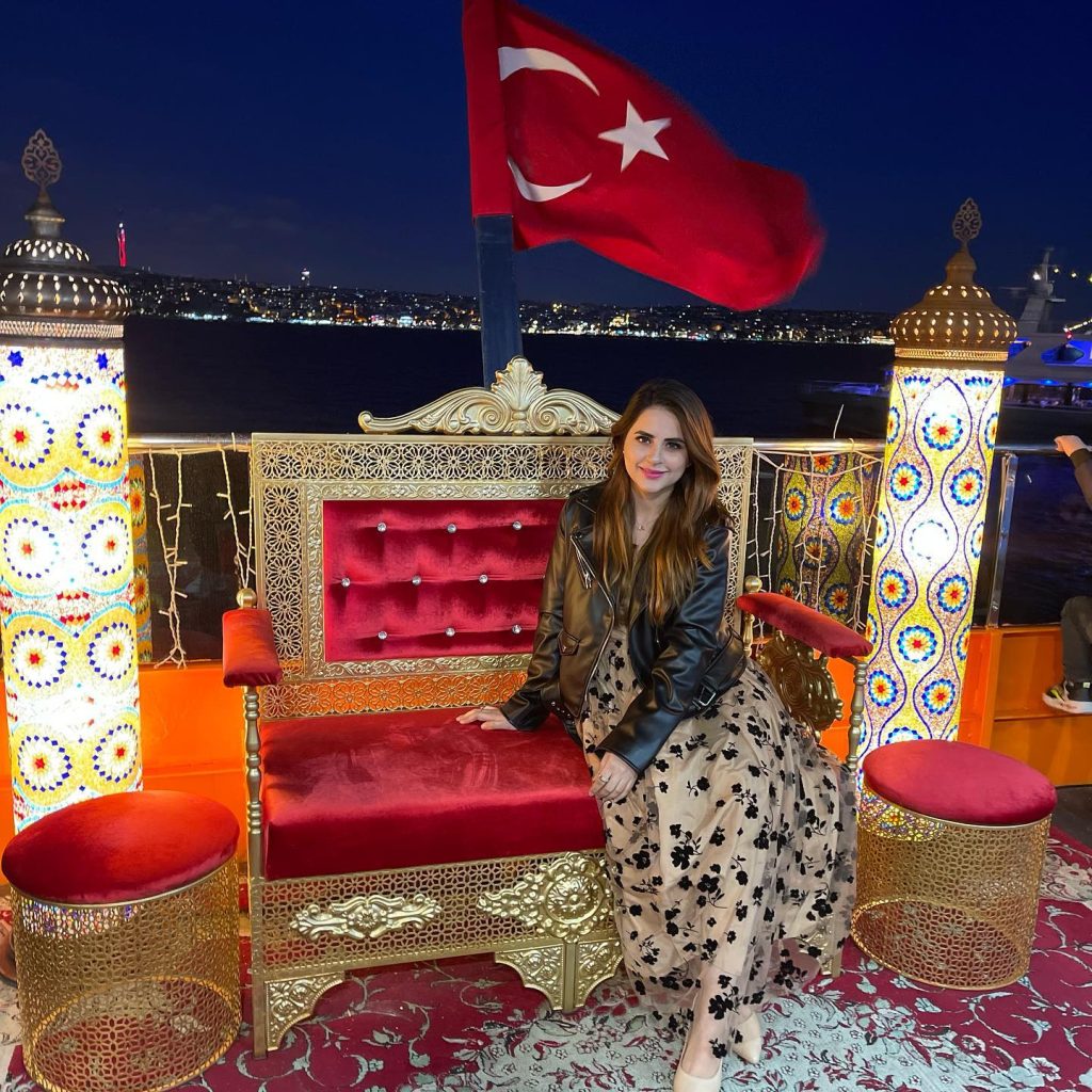 Fatima Effendi And Family Explores Exquisite Locations Of Istanbul