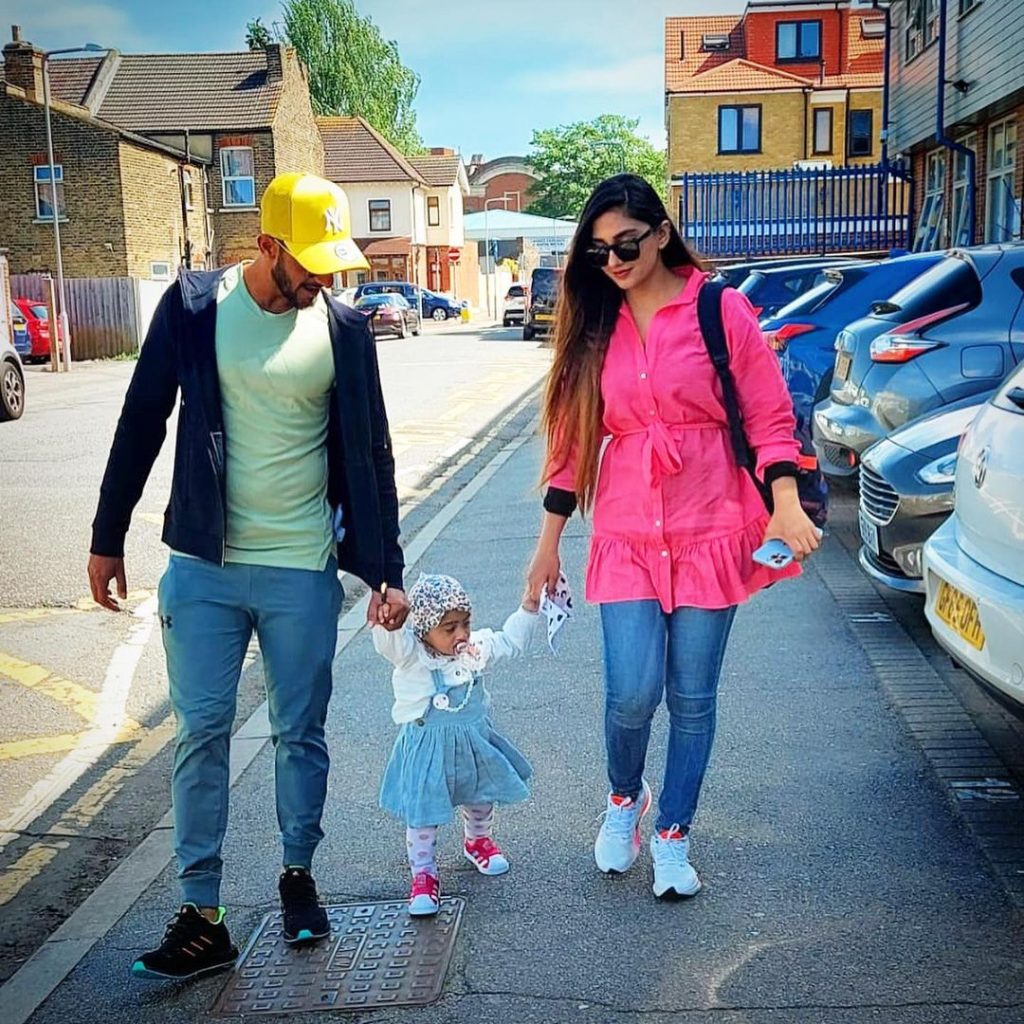 Hassan Ali New Family Pictures From United Kingdom