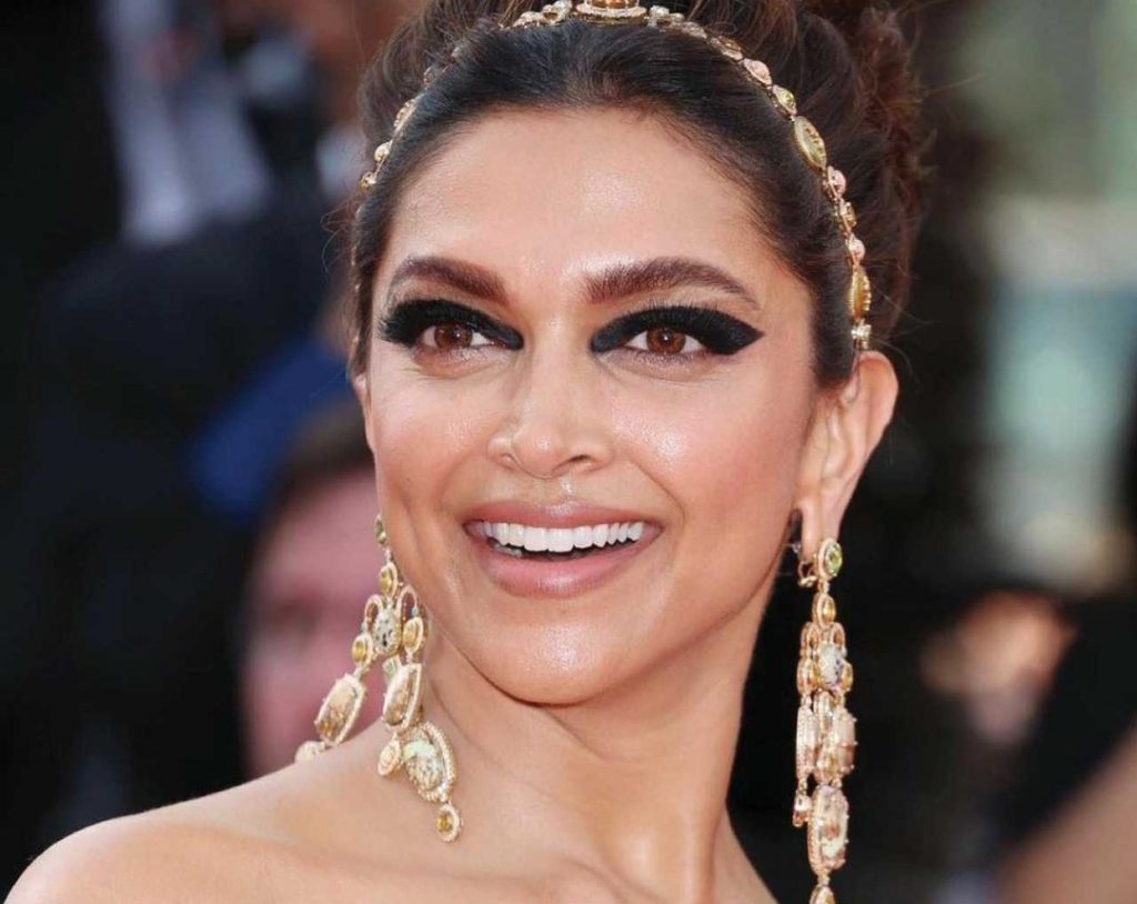 Deepika Padukone and Aihswarya Rai's Cannes Film Festival Looks Heavily Criticized