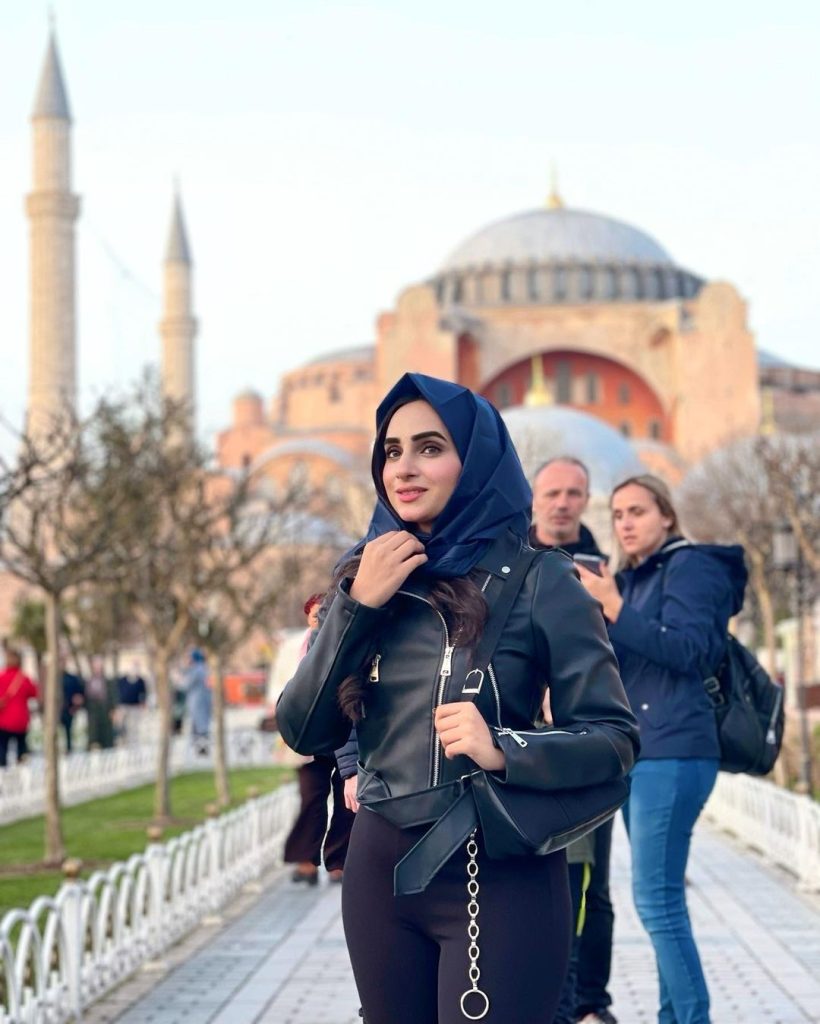 Actress Inaya Khan's Captivating Clicks From Turkey