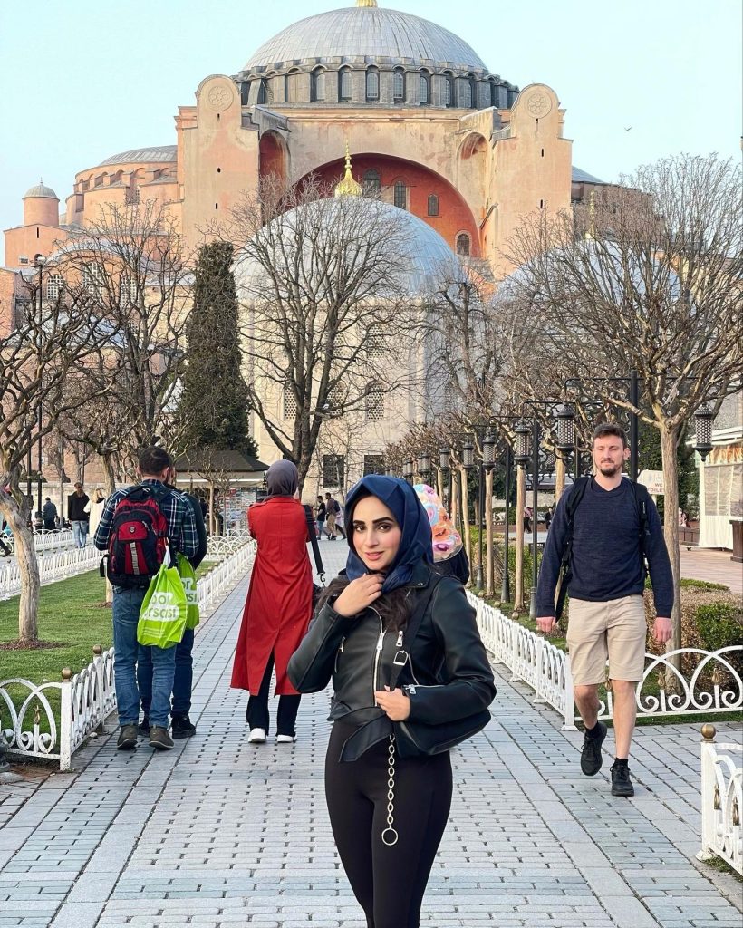 Actress Inaya Khan's Captivating Clicks From Turkey