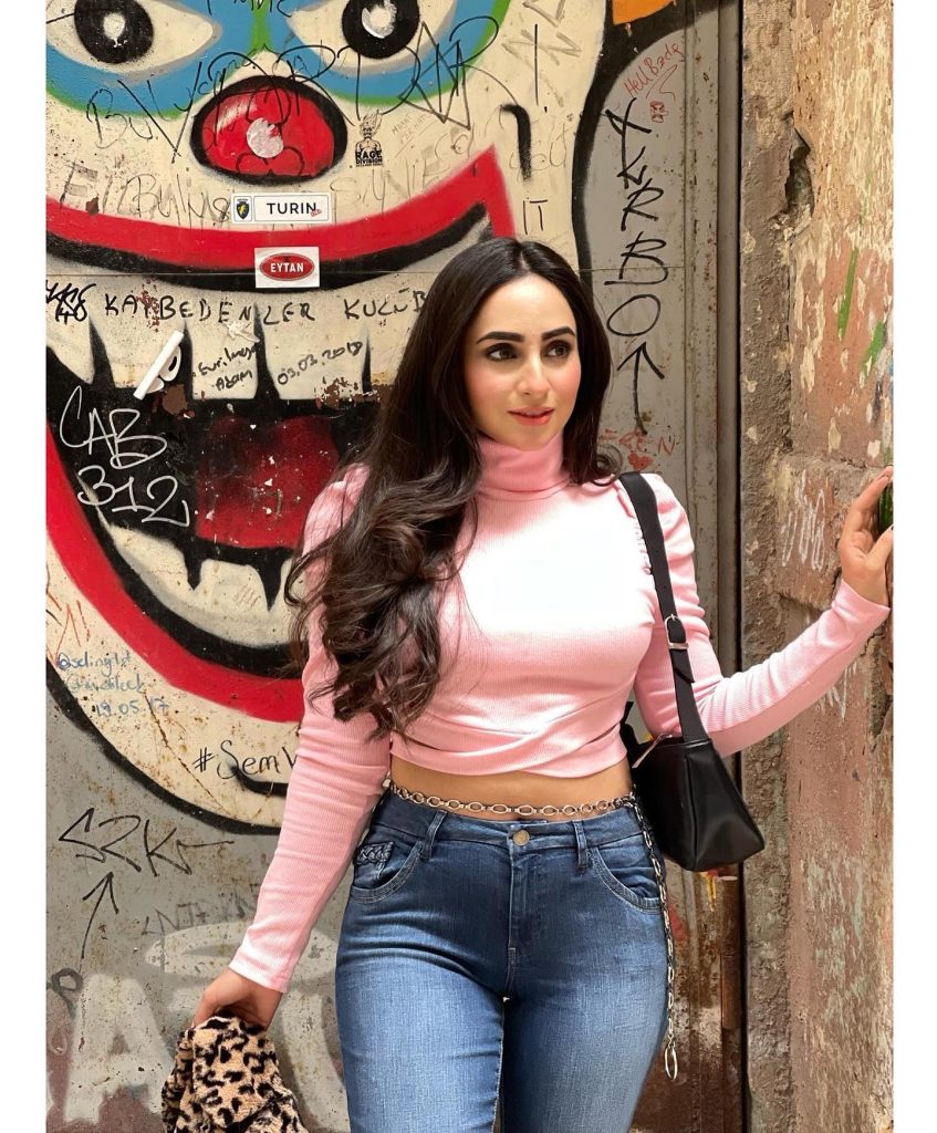 Actress Inaya Khan's Captivating Clicks From Turkey