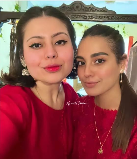 Iqra Aziz On A Family Trip To Turkey