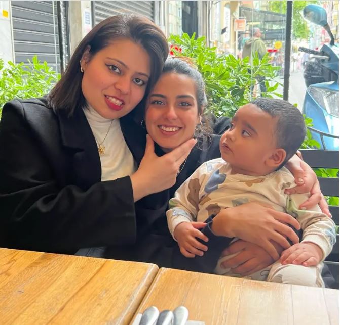 Iqra Aziz On A Family Trip To Turkey