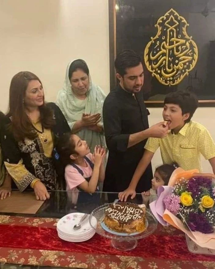 Iqra-ul-Hassan's Birthday Celebration With Family