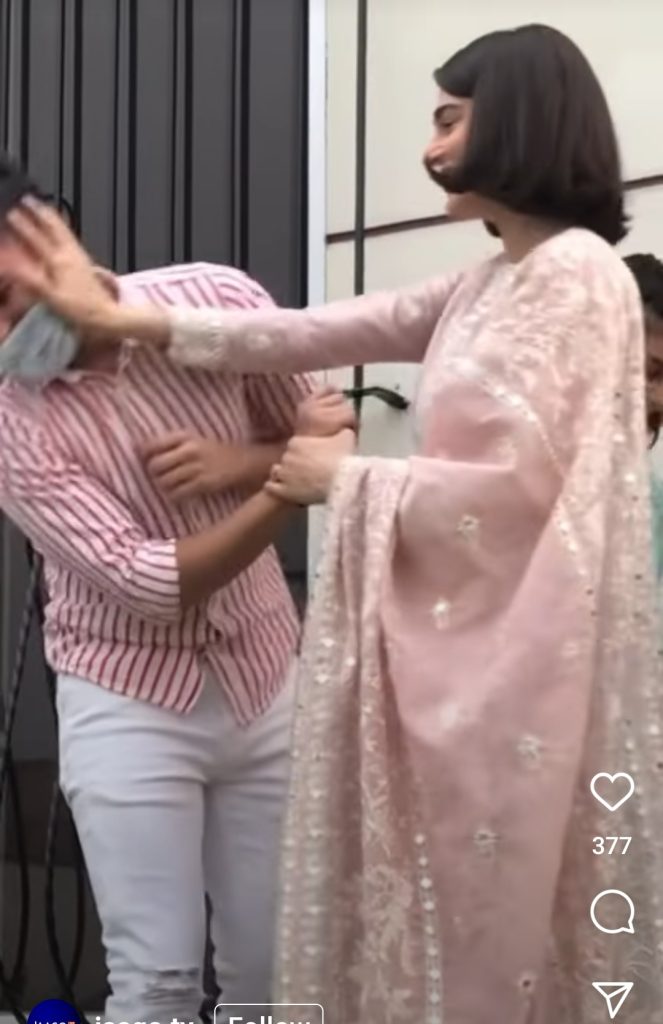 Model & Actress Saheefa Jabbar Khattak Slaps Her Stylist