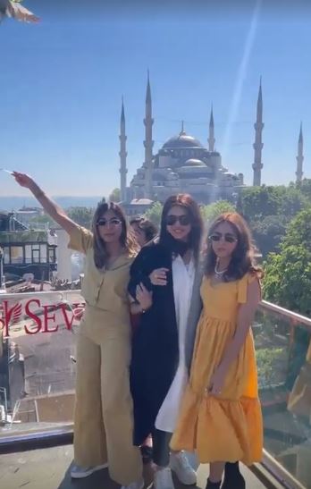 Sanam Jung Spotted Vacationing In Turkey With Family