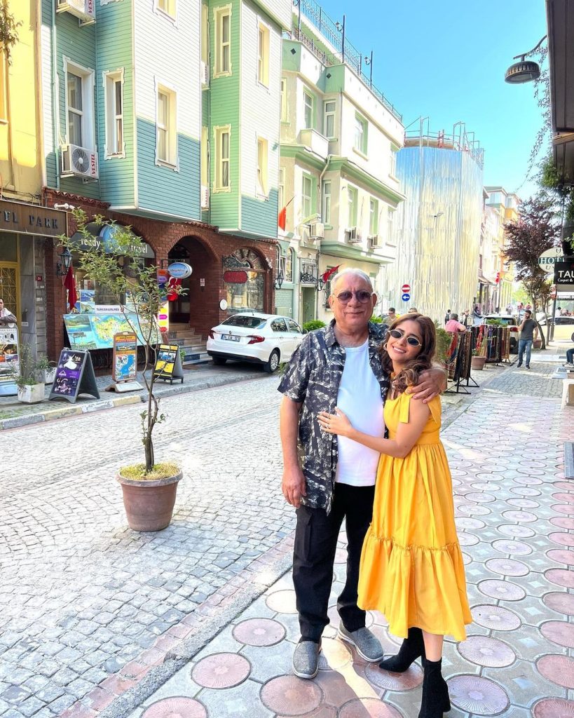 Sanam Jung Spotted Vacationing In Turkey With Family