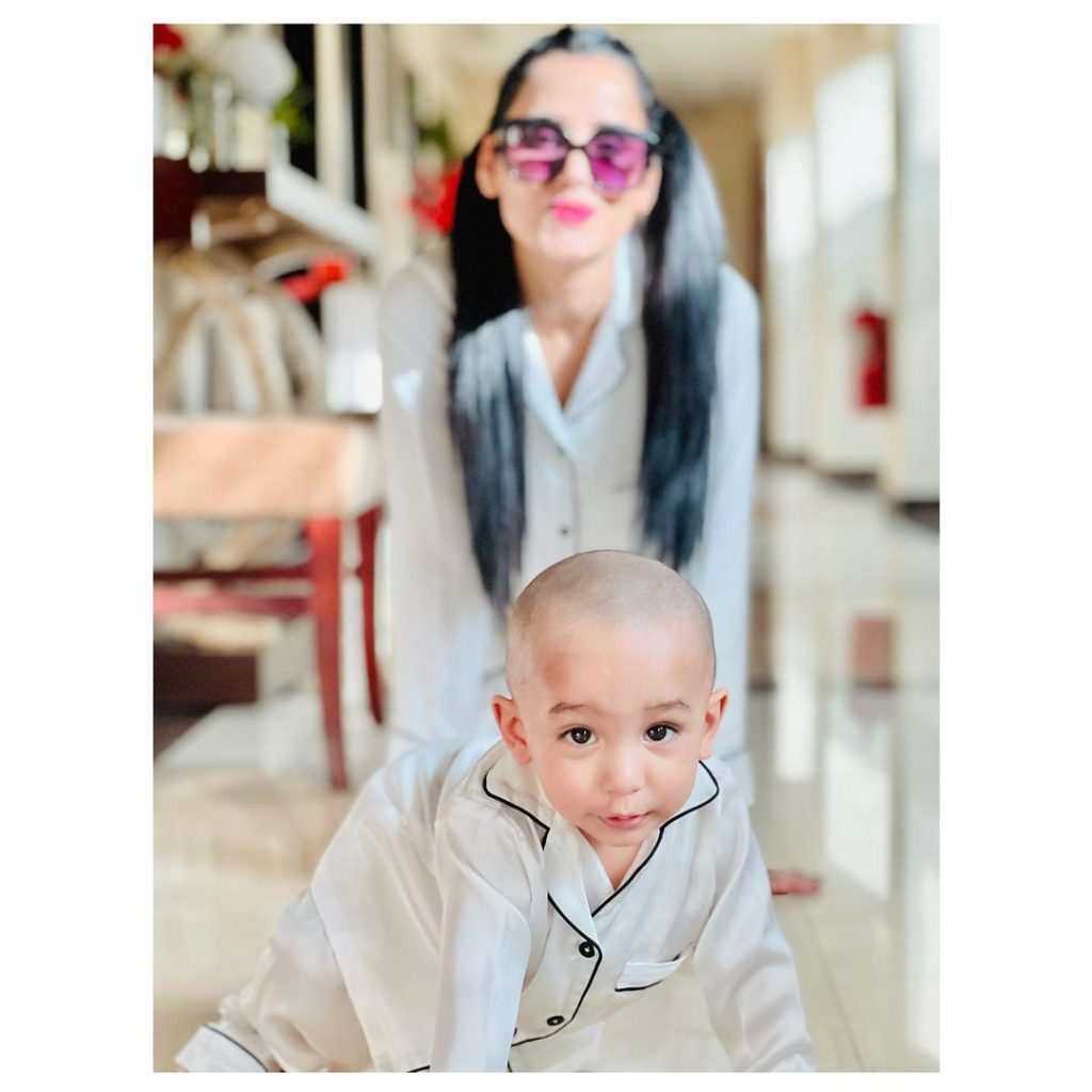 Saniya Shamshad Adorable Twinning Pictures With Son