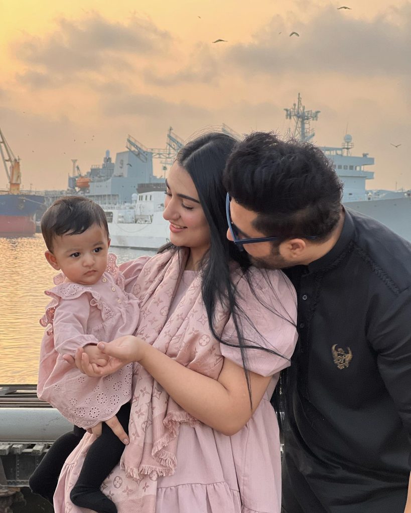 Sarah Khan’s Latest Adorable Clicks With Daughter Alyana