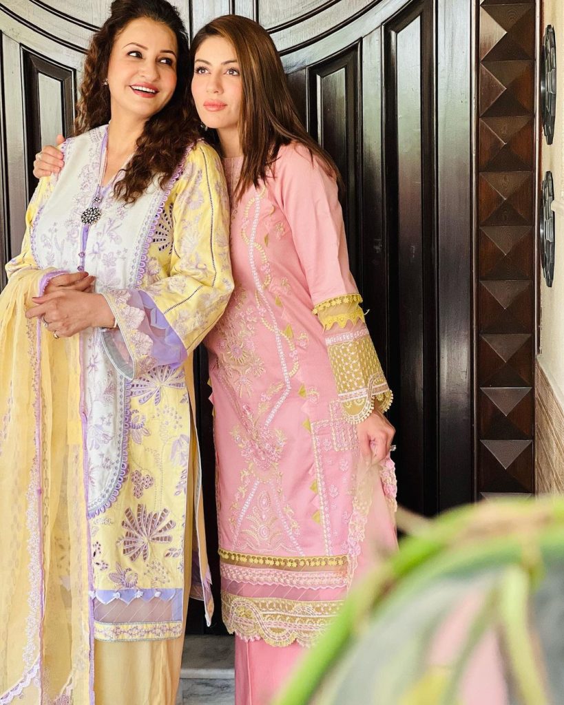 Sadia Faisal Shares Beautiful Moments With Mom Saba Faisal On Mother's Day