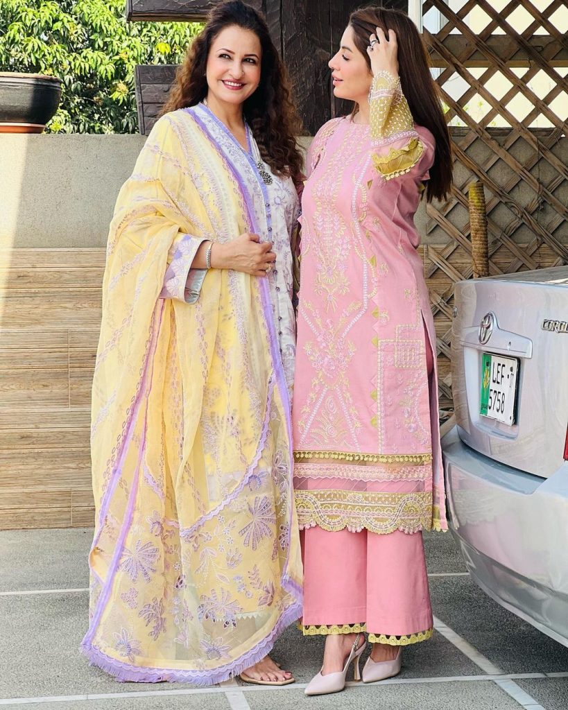 Sadia Faisal Shares Beautiful Moments With Mom Saba Faisal On Mother's Day