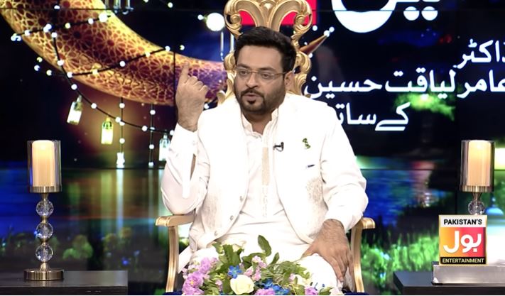 Here's Why Aamir Liaquat Didn't Attend His Brother's Funereal