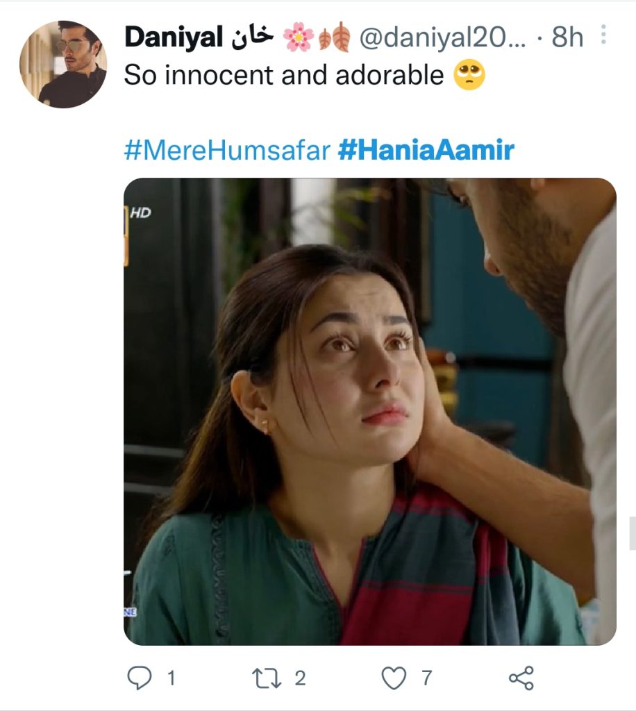 Twitter Users Praise Hania Aamir's Acting In Mere Humsafar