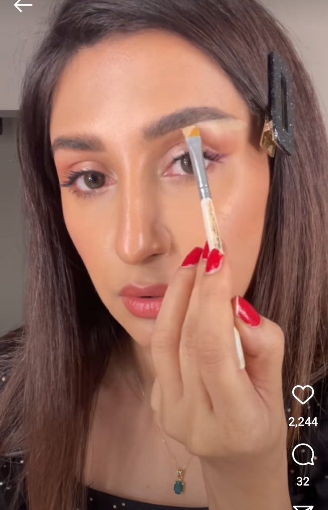 Hira Tareen's Quick Eye Brow Lift Tutorial for Girls