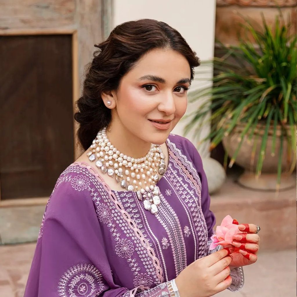 Rangrasiya Eid Collection'22 Featuring Yumna Zaidi And Meerub Ali