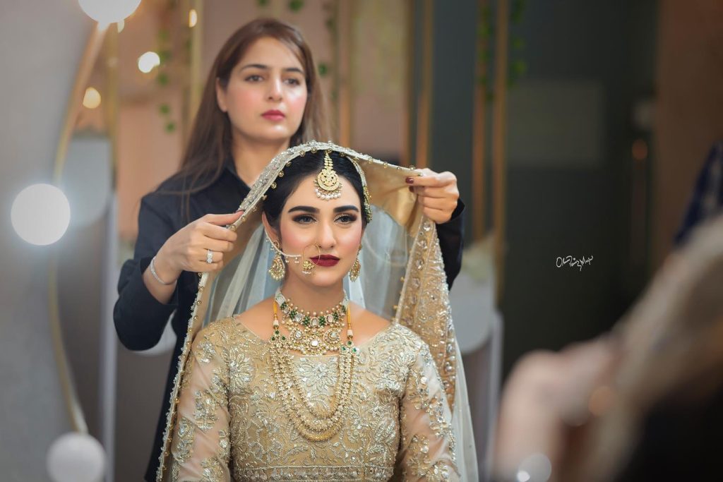 Sarah Khan Mesmerizes Audience With Her Latest Bridal Shoot