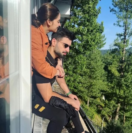 Fans Are Loving Ushna Shah & Feroze Khan's Track in Habs