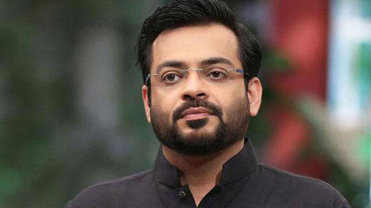 Aamir Liaquat's Caretaker Reveals Details Of His Last Few Minutes